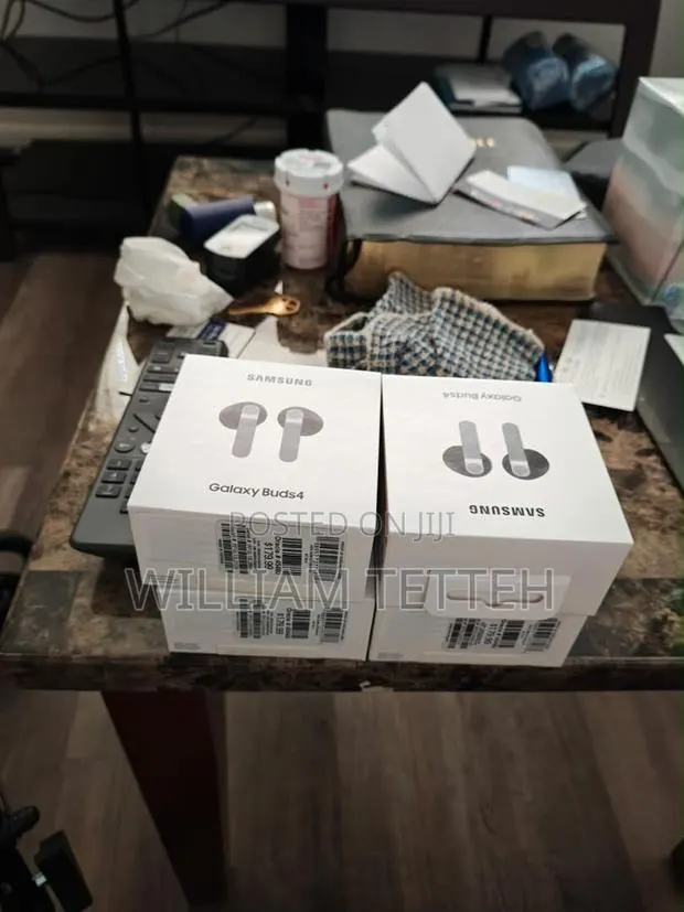 Samsung Galaxy Buds 4 · Photo 1