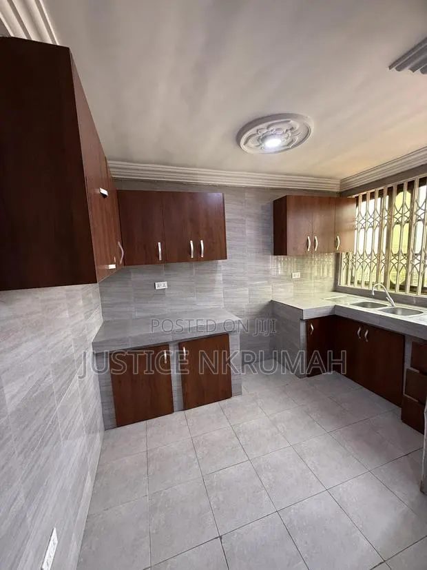 3bdrm Apartment in Mr Justice Estate, Bortiano for rent · Photo 1