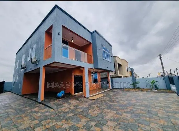 4bdrm Duplex in Oyarifa for rent · Photo 1