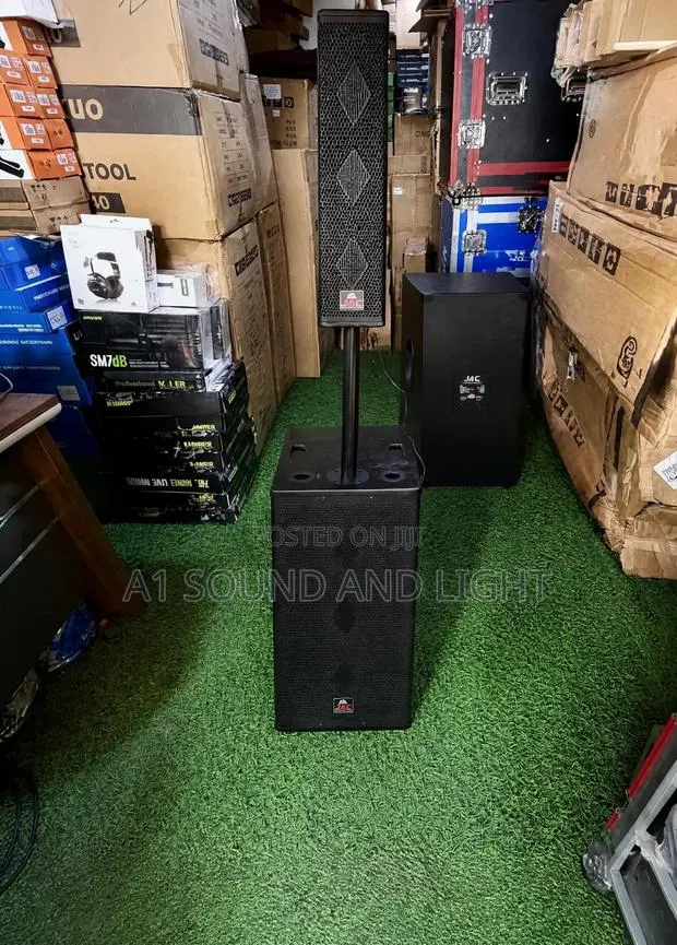JAC 999 Active Speaker System With Microphones · Photo 1