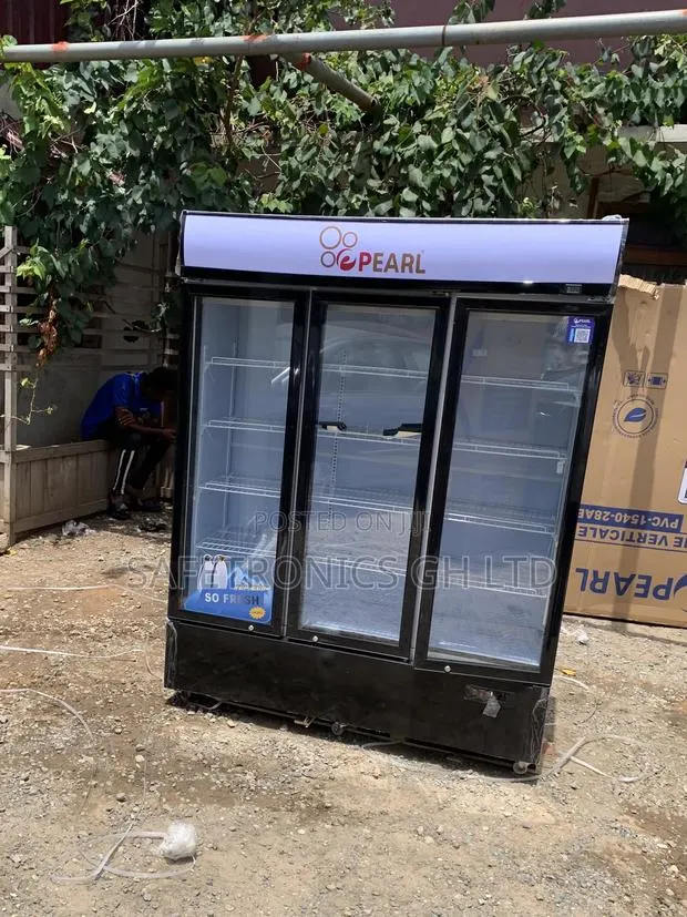Reliable New PVC-150 3-Door Pearl Beverage Display Fridge 950l · Photo 1