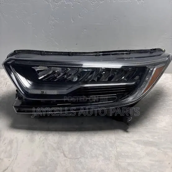 2017-2022 Honda CRV Headlight Pair · Photo 1