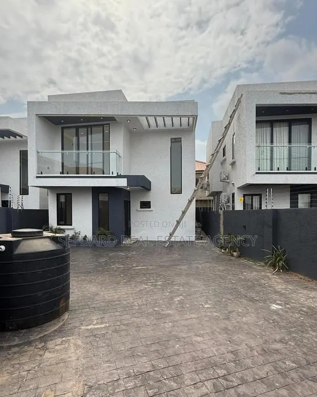 3bdrm Duplex in Sefdard Properties, Ashaley Botwe for sale · Photo 1