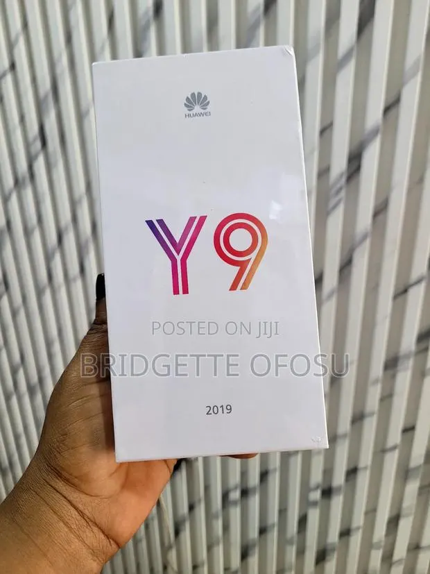 New Huawei Y9 2019 64 GB Black · Photo 1