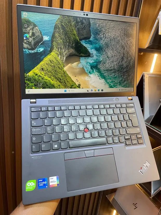 Laptop Lenovo ThinkPad X13 Gen 2 16GB Intel Core i5 SSD 256GB · Photo 1