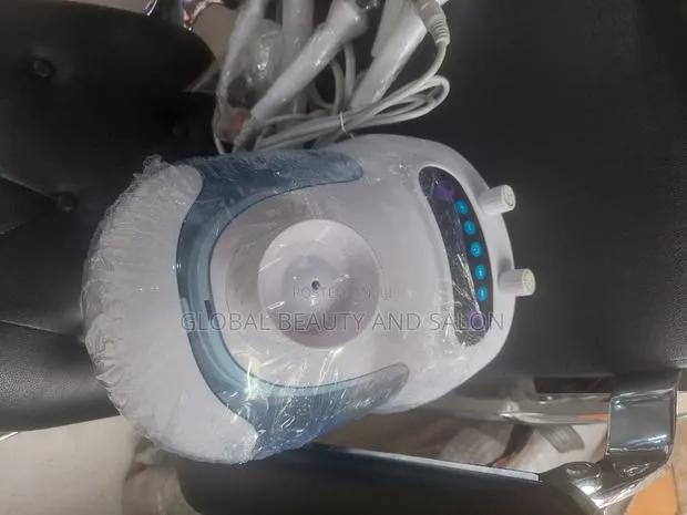 Hydrodemabrasion Machine(6in1) · Photo 1
