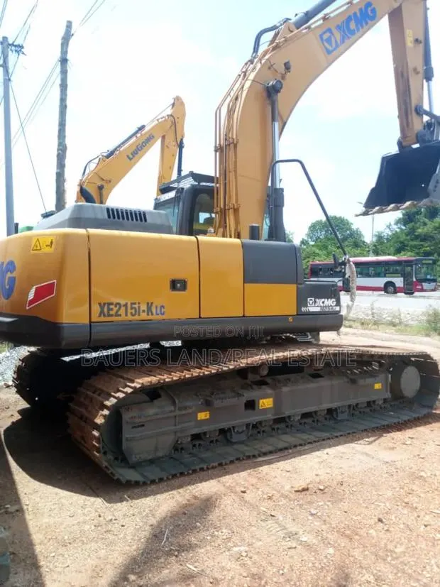 XCMG 215ix Excavator Available · Photo 1