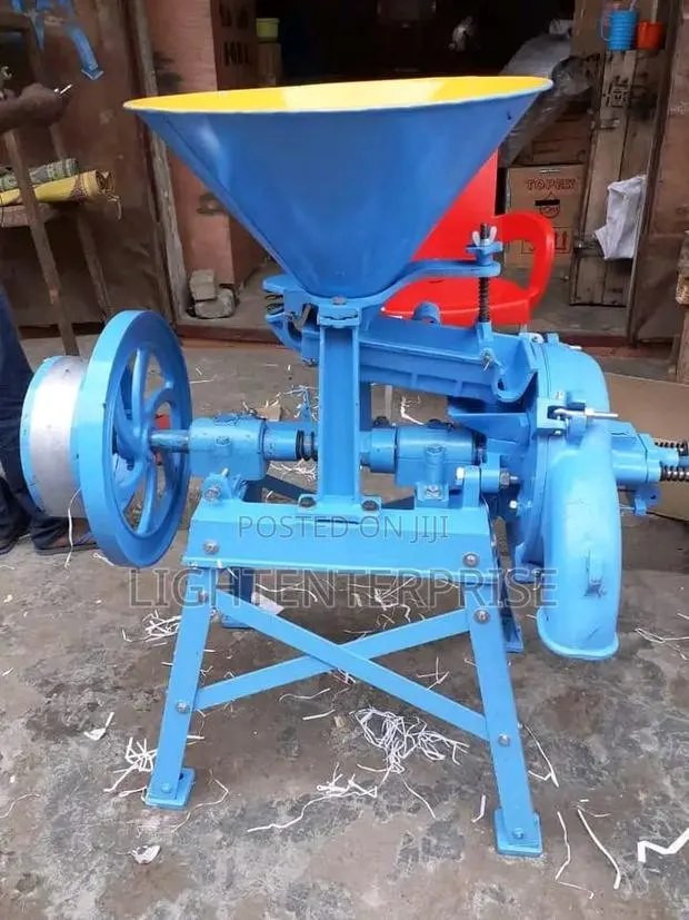 Royal Mill With Air-Cool Engine · Photo 1