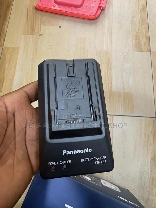 Original Panasonic Dv200 Ux190 Ag-X20 · Photo 1