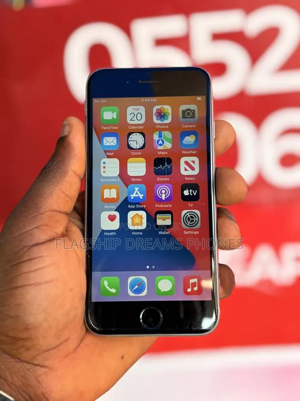 Apple iPhone 6s 32 GB Gray · Photo 1