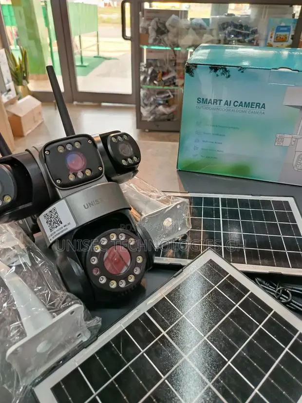 Dual Panel 4 Lens Solar Camera · Photo 1