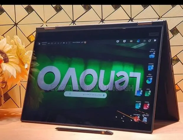 New Laptop Lenovo ThinkPad Yoga 8GB Intel Core i7 SSD 256GB · Photo 1