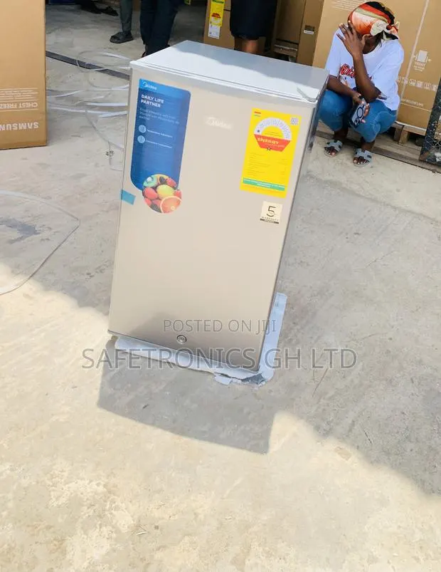 Zealous New Midea 85l Litres Table Top Refrigerator Mdrd133fgg31 · Photo 1