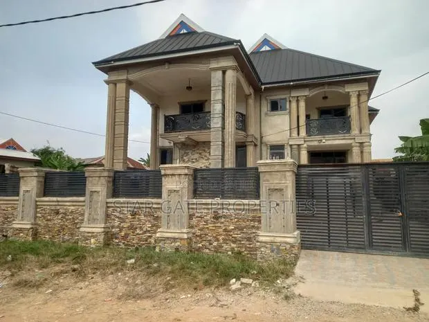 5bdrm House in Buoho, Kumasi Metropolitan for sale · Photo 1