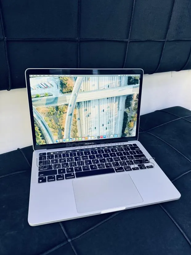Laptop Apple MacBook Pro 2020 M1 8GB Apple M1 SSD 256GB · Photo 1