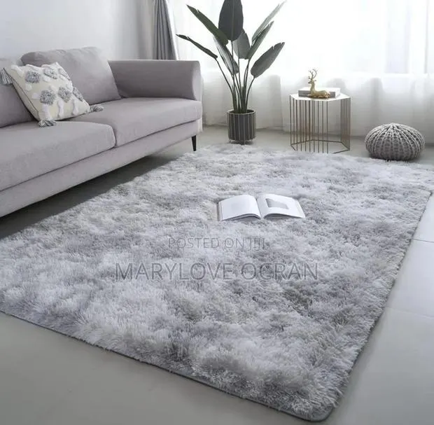 Fluffy Centre Carpet