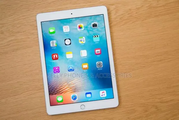 Apple iPad Pro 9.7 (2016) 128 GB Black · Photo 1