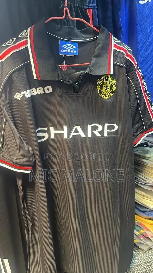 Retro Jersey · Photo 1