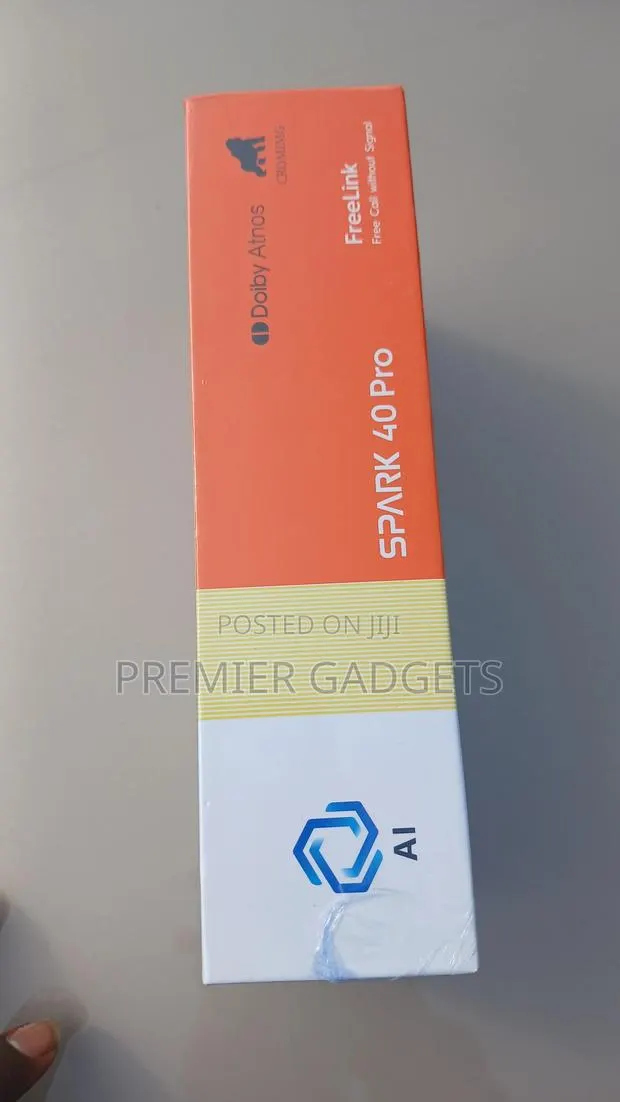 New Tecno Spark 40 Pro 256 GB Gold · Photo 1