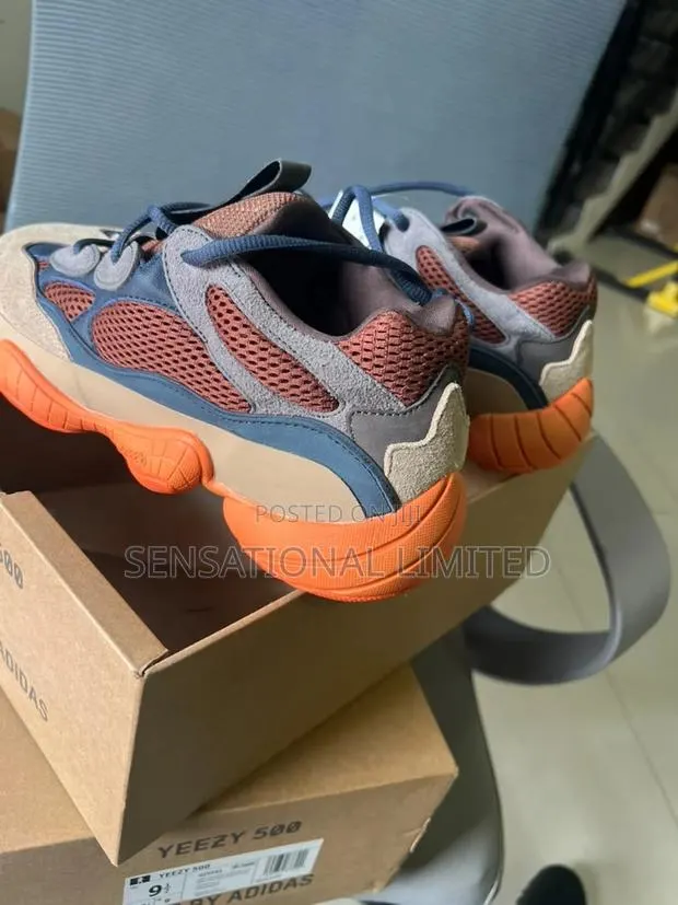 Adidas Yeezy 500 "Enflame · Photo 1