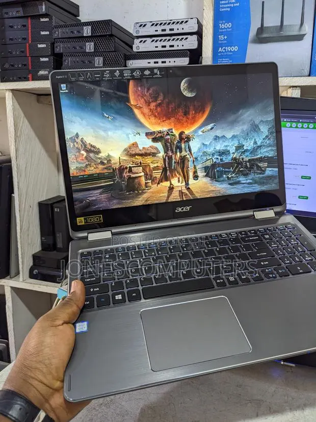 Laptop Acer Aspire R5-571T 8GB Intel Core i5 HDD 1T · Photo 1