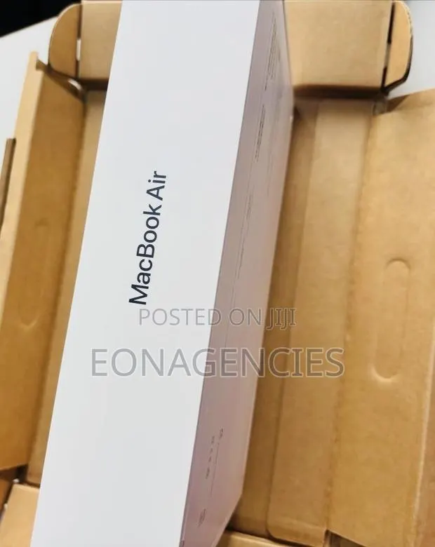 New Laptop Apple MacBook Air 2026 M5 16GB Apple M5 SSD 512GB · Photo 1