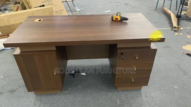 Office Desk (1.4) · Photo 1