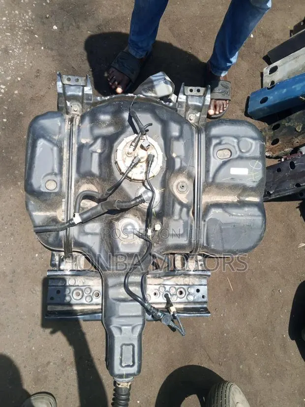 Honda H-Rv 2023 Fuel Tank · Photo 1