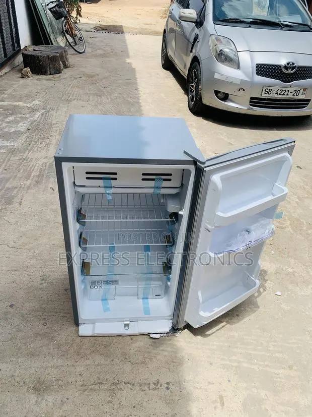 Eco Mode Function Midea 93l Single Door Fridge · Photo 1