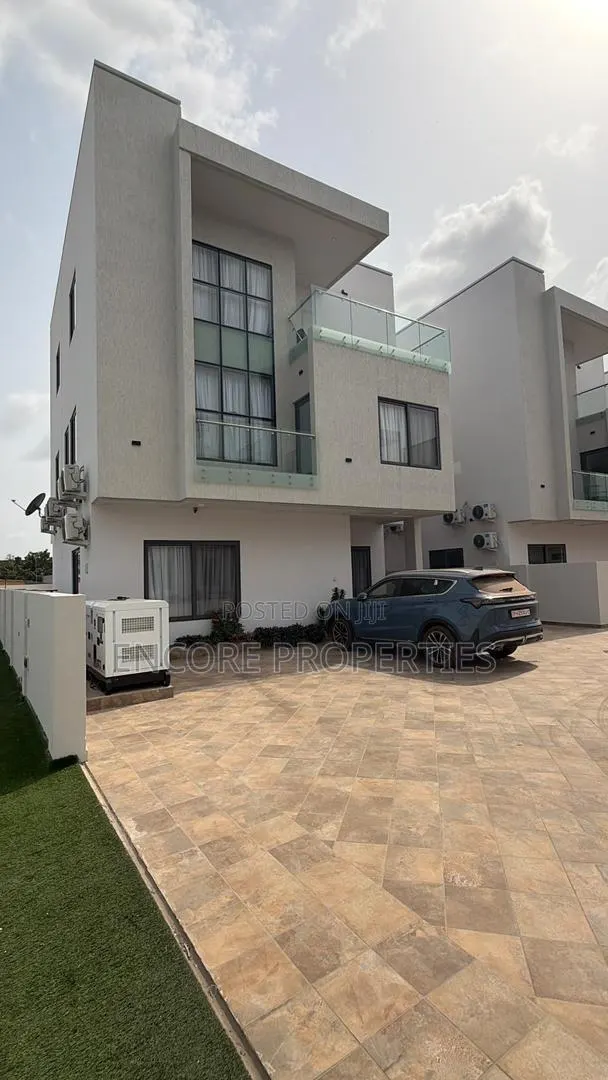 5bdrm House in East Legon for rent · Photo 1