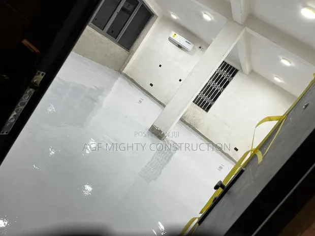 Epoxy Flooring For Showrooms ,Warehouse,Factories · Photo 1