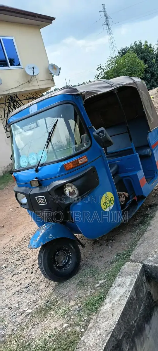 Bajaj RE 2020 Blue · Photo 1
