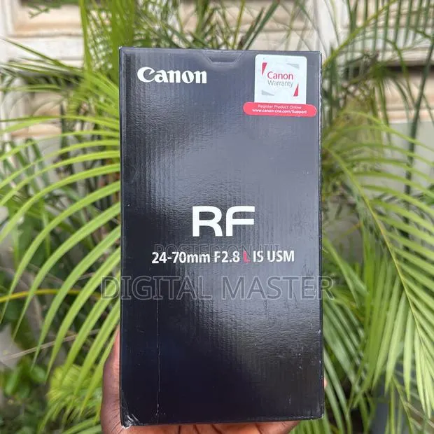 Canon Rf 24-70mm F/2.8 L Is Usm Lens · Photo 1