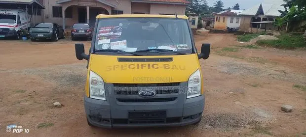Ford Transit 2014 Yellow · Photo 1