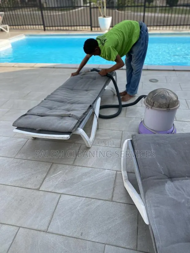 Sofa Cleaning · Photo 1
