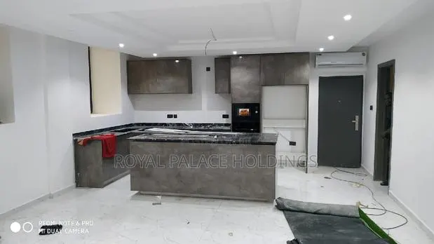 5 Bedroom Duplex for Sale · Photo 1