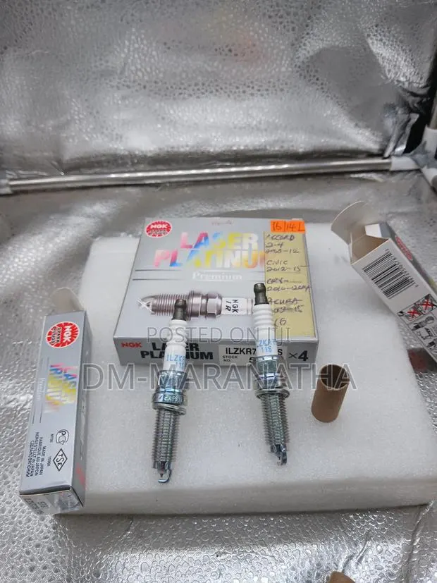 NGK Honda and Acura Spark Plugs Ilzkr7b · Photo 1