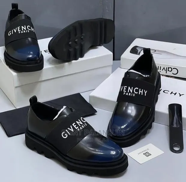 Givenchy Shoe · Photo 1