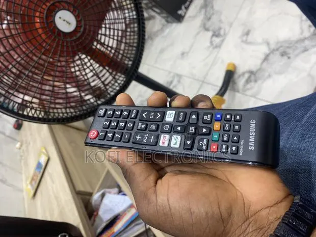 Glorious Performance and Style in Samsung Remote Use · Photo 1