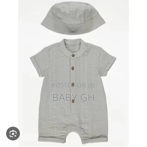 George Gray Babies Crinkle Romper and Hat · Photo 1