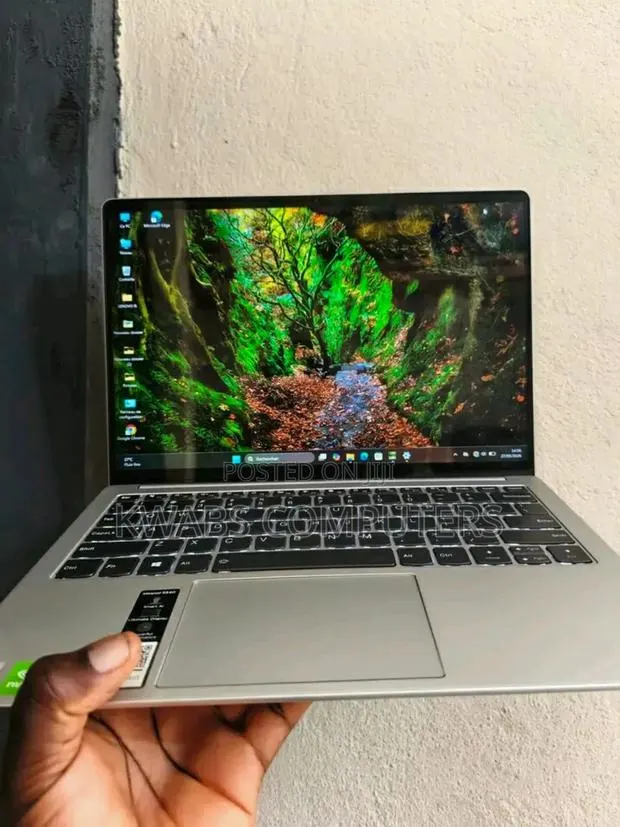 Laptop Lenovo Ideapad 3 8GB Intel Core i5 SSD 256GB · Photo 1