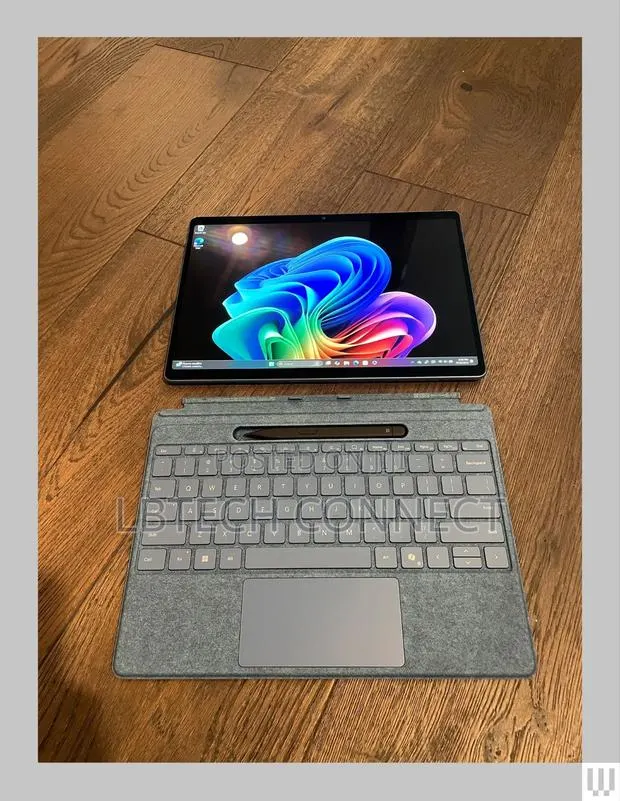 New Microsoft Surface 1 TB · Photo 1