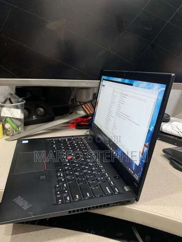 Laptop Lenovo ThinkPad T490s 16GB Intel Core i5 SSD 256GB · Photo 1