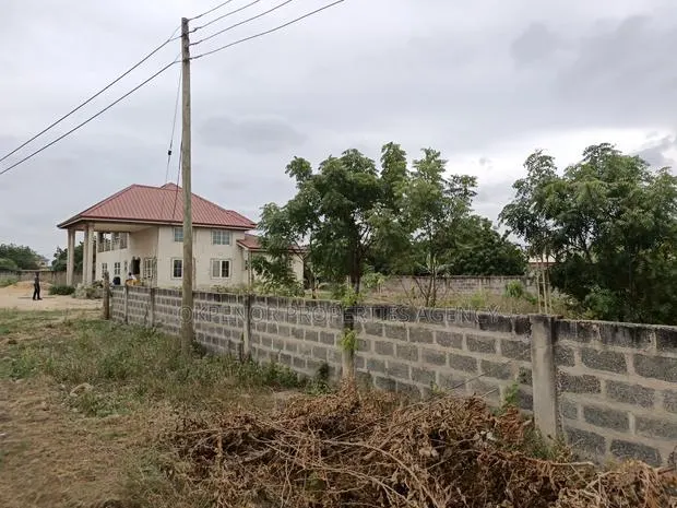 Land for for Sale at Dawhenya · Photo 1