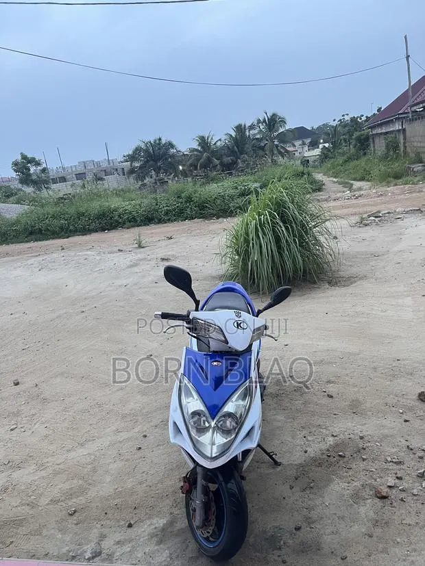 Kymco 2014 White · Photo 1