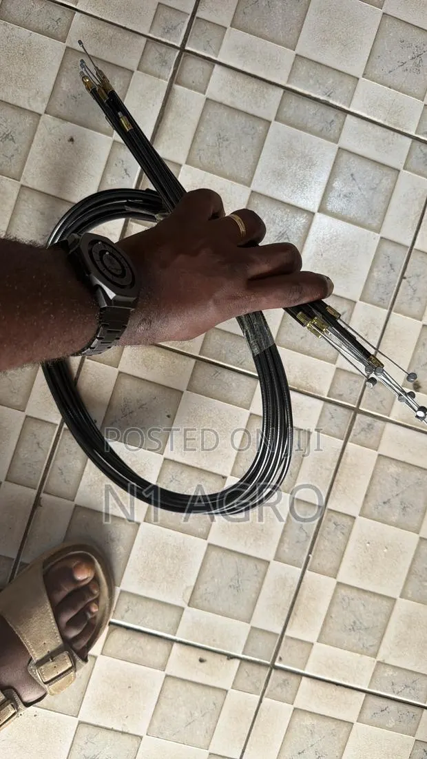 Solo Spare Parts · Photo 3