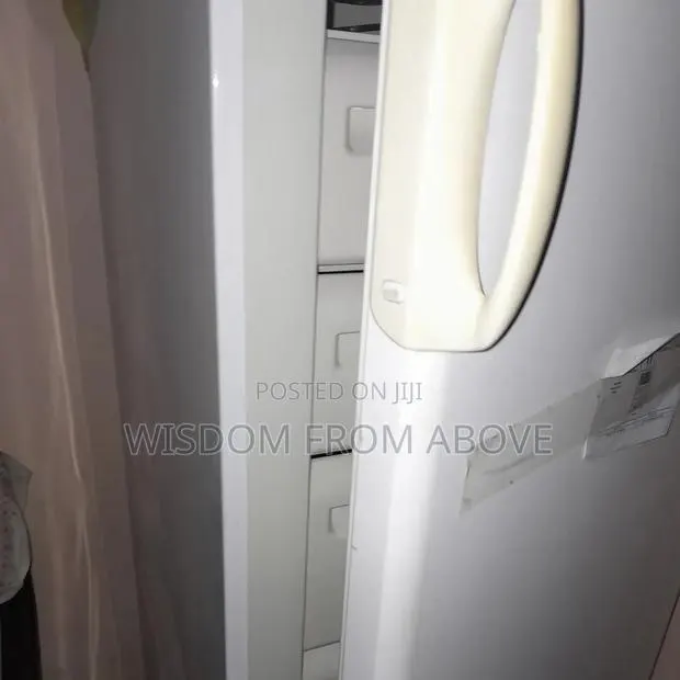 Fridge And Freezer Services Available Also Ac Repairs · Photo 1