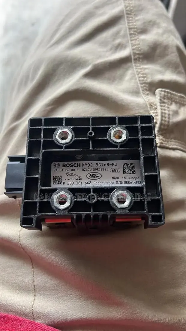 Range Rover Radar Sensor · Photo 1