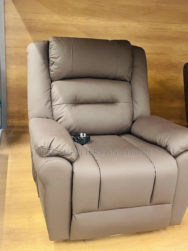 Recliner Sofa · Photo 1