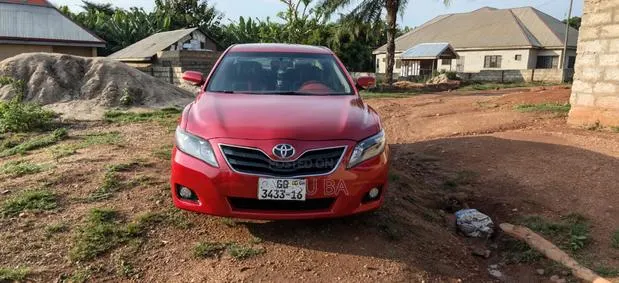Toyota Camry LE 4dr Sedan (2.5L 4cyl 6AM) 2010 · Photo 1